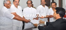 LS Elections 2014 Poojary, Congress MP candidate from DK files nomination