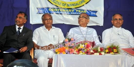 Mangalore Bishop Aloysius Inaugurates Centenary Year of Rosario Cathedral