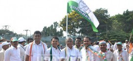 Mangalore Poojary's campaign ends on a high note at Urwa market
