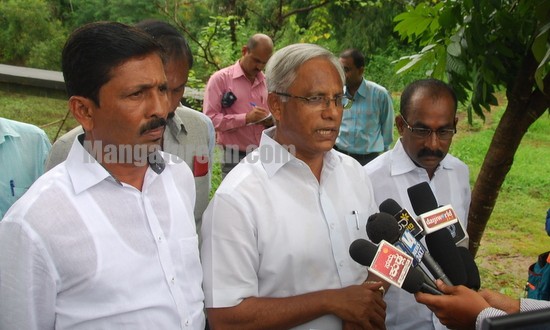 Mangalore: Media Should Not make Big Issue on Youth having Intimate Moments in the Park- MLA J R Lobo