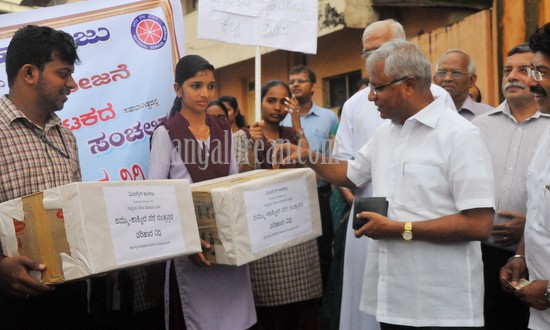 Mangalore: MLA J R Lobo Launches Jammu Kashmir Flood Relief Fund Drive