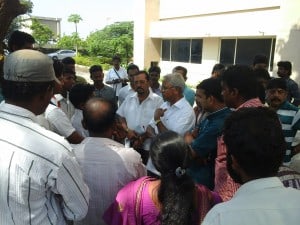 AJ_hospital_visit_02