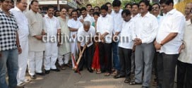 J R Lobo inauguarates Kodialguttu road construction work