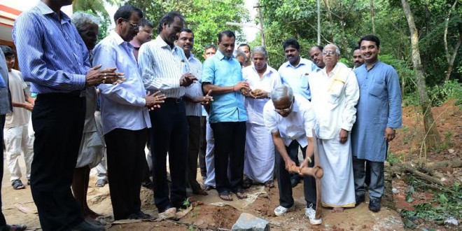 ಕ್ಷೇತ್ರದ ಪದವು ಪೂರ್ವ ವಾರ್ಡಿನಲ್ಲಿ ನೀರಾವರಿ ಯೋಜನೆಯ ನಬಾರ್ಡ್ ಕಾಮಗಾರಿಯ ಗುದ್ದಲಿ ಪೂಜೆಯುನ ಶ್ರೀ ಜೆ.ಆರ್ ಲೋಬೊರವರು ಶಿಲಾನ್ಯಾಸ ನೆರವೇರಿಸಿದರು