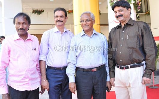Land Trades ‘Aadheesh Avenue’ commercial complex inaugurated