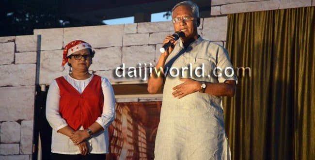 Mangaluru: Huge crowd turns up for White Doves Christmas Mobile Act