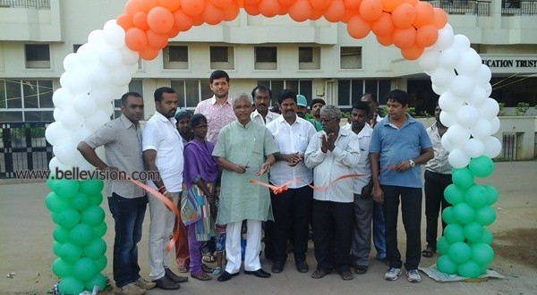 M’luru: MLA J R Lobo inaugurated concreted road at Vivek Nagar