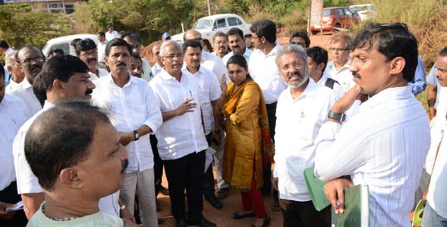 MCC Commissioner inspects land for new bus stand