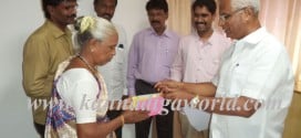 MLA JR Lobo handed over’s cheque to anther family