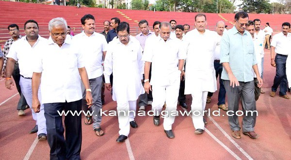 Preparations for national level Athletics Federation Cup – KPCC president Parameshwar inspects Mangala Stadium