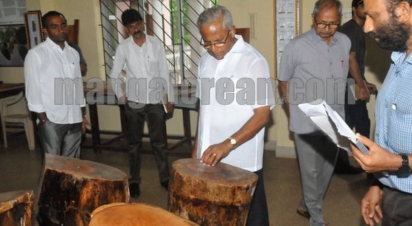 Mangaluru: MLA J R Lobo Inspects Various Development Projects at Pilikula Nisragadhama
