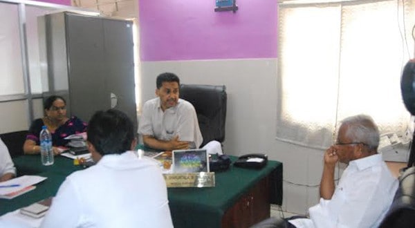 MLA Lobo, DC direct resumption of stalled construction work of new Lady Goschen Hospital