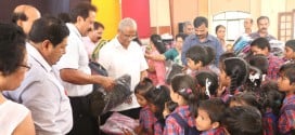 ಶಾಸಕ ಜೆ. ಆರ್ ಲೋಬೊರವರ ನೇತೃತ್ವದಲ್ಲಿ 500 ಪ್ರಾಥಮಿಕ ಶಾಲಾ ಮಕ್ಕಳಿಗೆ ಸ್ಕೂಲ್ ಬ್ಯಾಗ್‌ ವಿತರಣೆ.