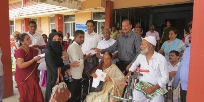 Mangaluru: State facilities distributed to physically-challenged