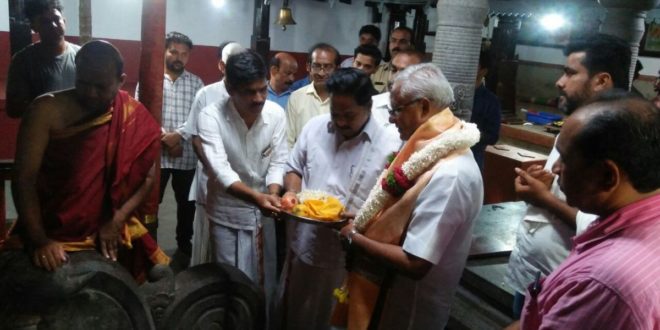 ಕಾಳಿಕಾಂಬ ವಿನಾಯಕ ದೇವಸ್ಥಾನಕ್ಕೆ ಲೋಬೊ ಭೇಟಿ